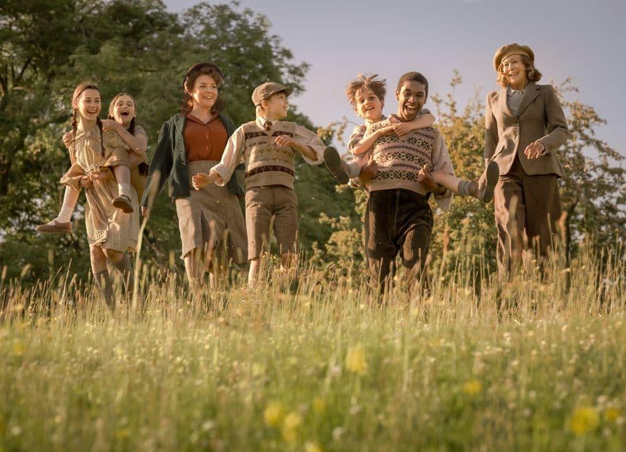 Win a First-Class Day Out with The Railway Children Return Film Art Competition